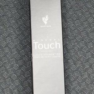 Younique Mineral Touch Foundation Organza EXPIRED!